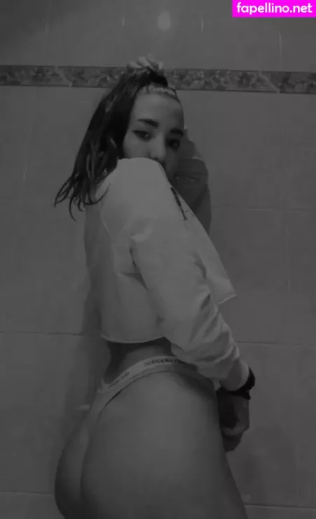 Umi Isabella OnlyFans Thumbnail #aJmu2AivLo