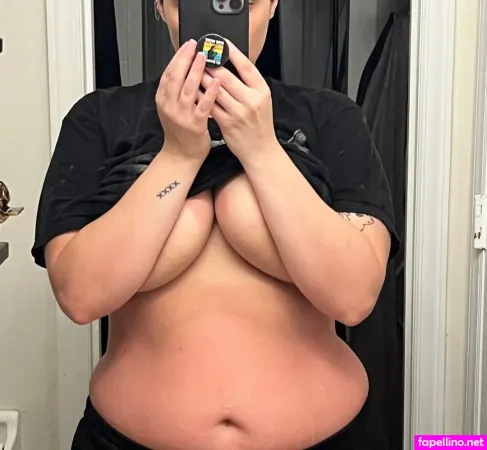 Ummmfox Main Profile Photo