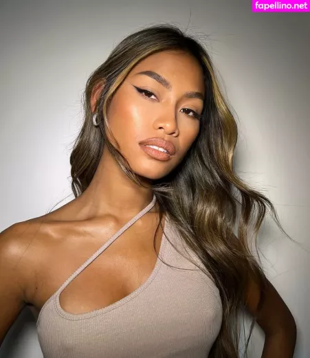 Un Ya OnlyFans Thumbnail #OVY5RTHNwH