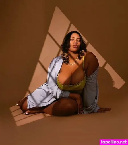 Unabainavacana OnlyFans Thumbnail #p26QywNXsc