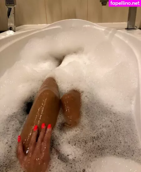Unasbombitas OnlyFans Thumbnail #DFqgxy5UP7