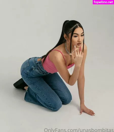 Unasbombitas OnlyFans Thumbnail #S7lzoFqQV3