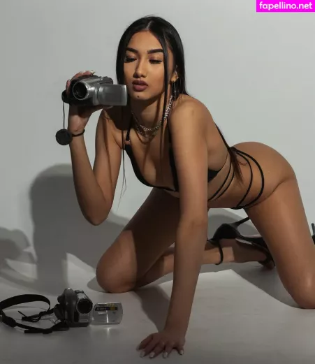 Unasbombitas OnlyFans Thumbnail #YQt8vvCvlC