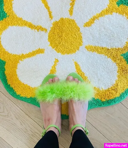 Unasusic OnlyFans Thumbnail #6rYwv6hs2d