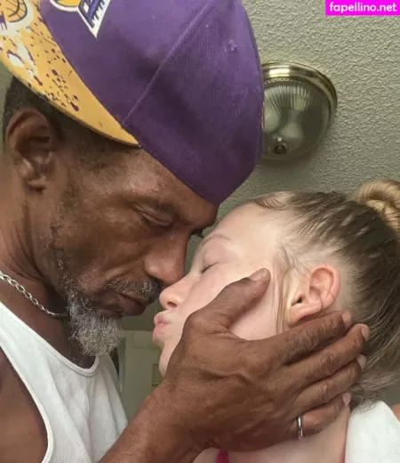 Unc Snowbunny OnlyFans Thumbnail #6REDnH59OK