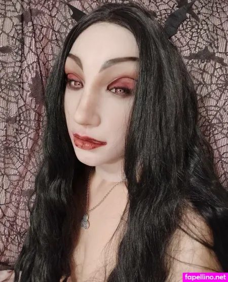 Uncannycandy OnlyFans Thumbnail #X8cH2Arnt1