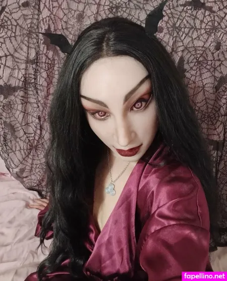 Uncannycandy OnlyFans Thumbnail #a8dmQrLsMn