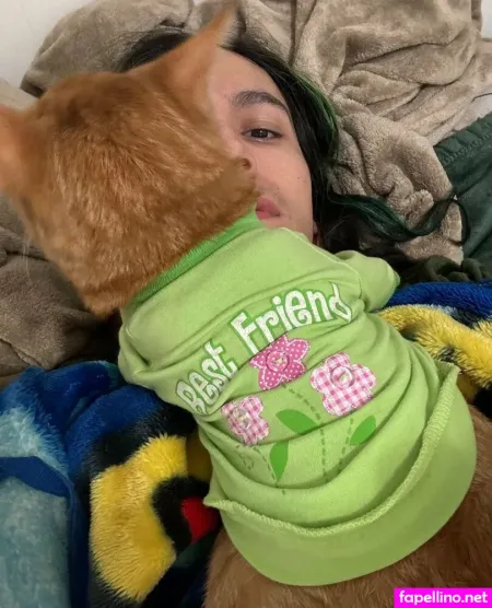 Uncut Emerald OnlyFans Thumbnail #BOH4gvGp0K