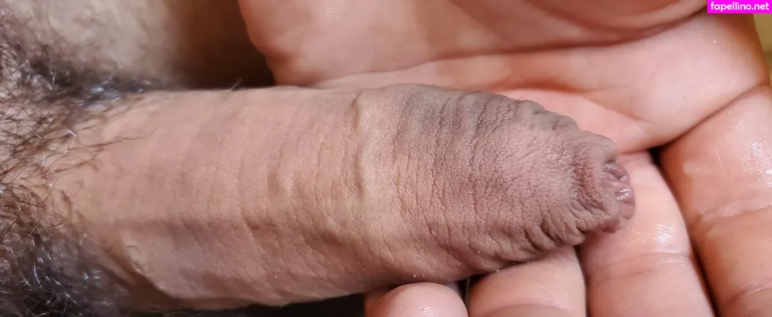 Uncut88888 OnlyFans Thumbnail #0xw8SOtlv7