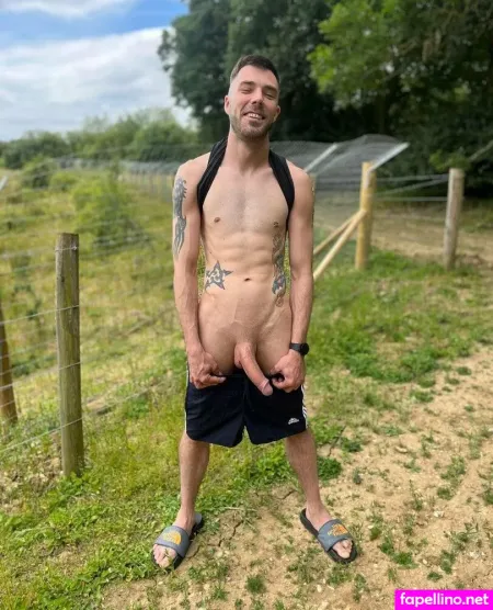 Uncuthugeguy OnlyFans Thumbnail #Z6LQn8JVhd