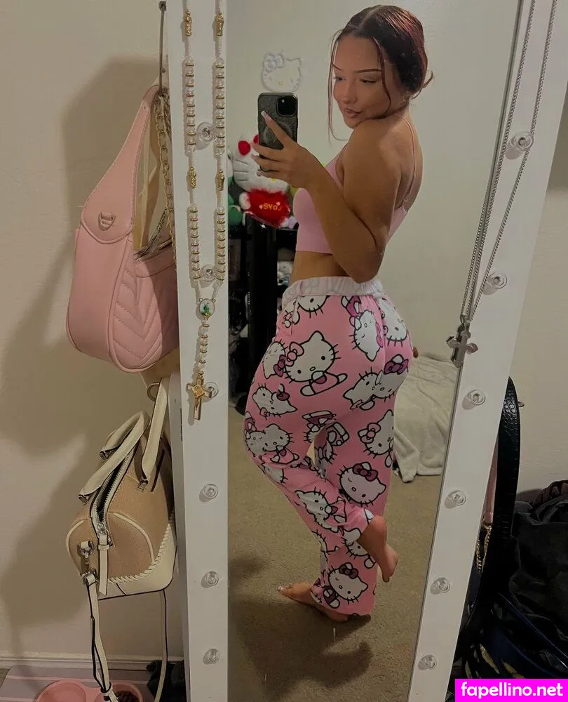 ssarah.cha, uncutsriracha Nude Leaked OnlyFans Photo #2vVIadybp7