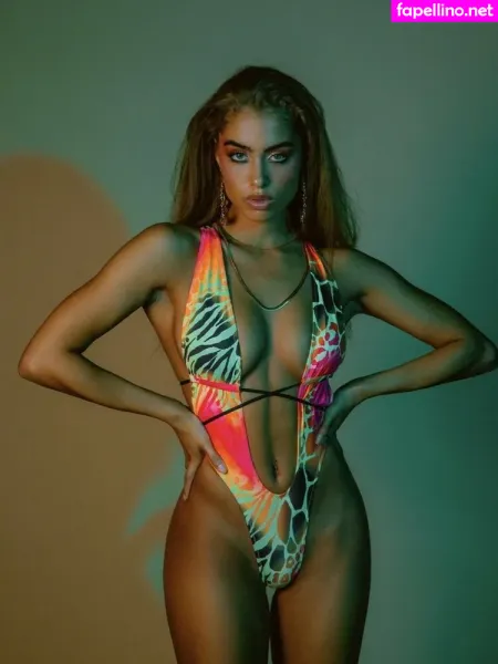 Undercover Freak OnlyFans Thumbnail #7mQV3URuQc