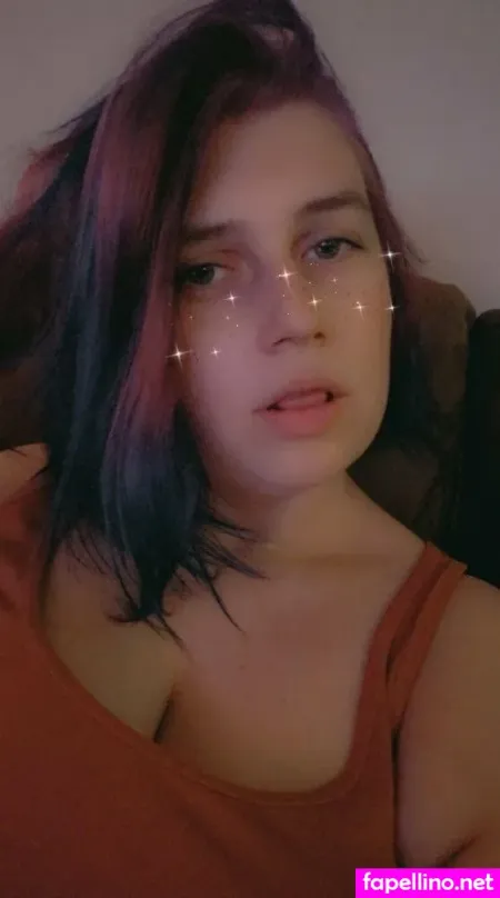 Undercovergothgirlfree OnlyFans Thumbnail #YyLNiiF0m1