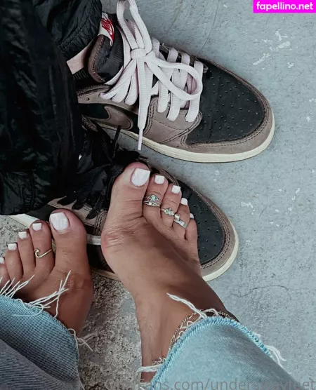 Underswayfeet OnlyFans Thumbnail #G1slfTBhwx