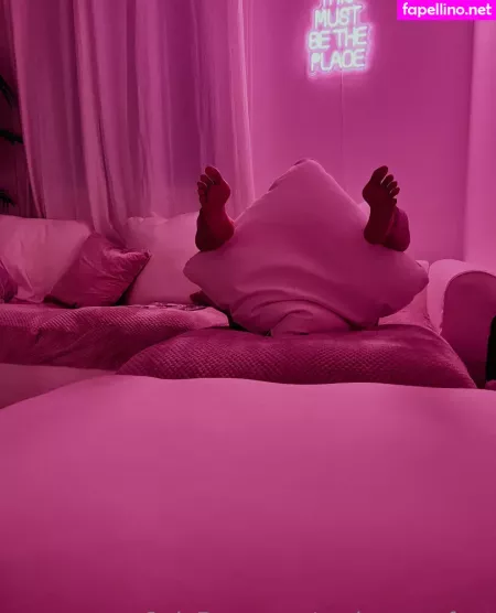 Underswayfeet OnlyFans Thumbnail #MgHwEjpIm5