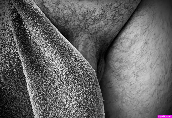 Undressing Room Main Profile Photo