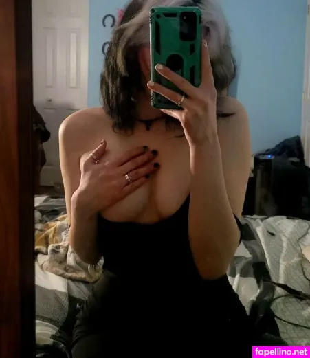 Unh0lyvixen 18 OnlyFans Thumbnail #pWIEVTqjG8