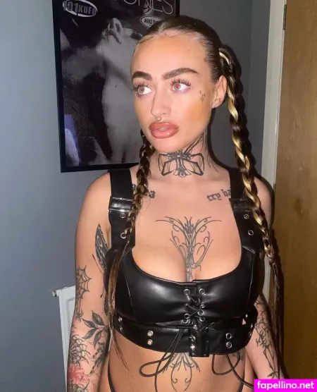 Unholyerin OnlyFans Thumbnail #jD5uWnsRXJ