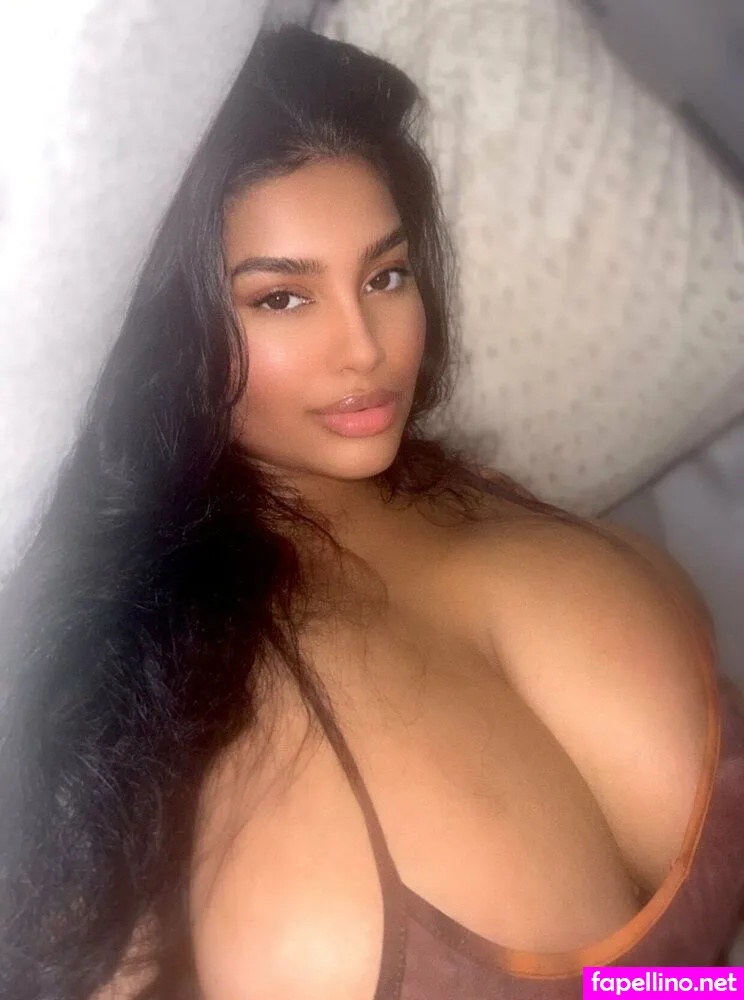 unicornfluffy, unicornwif3y Nude Leaked OnlyFans Photo #2DmzJ37iHO