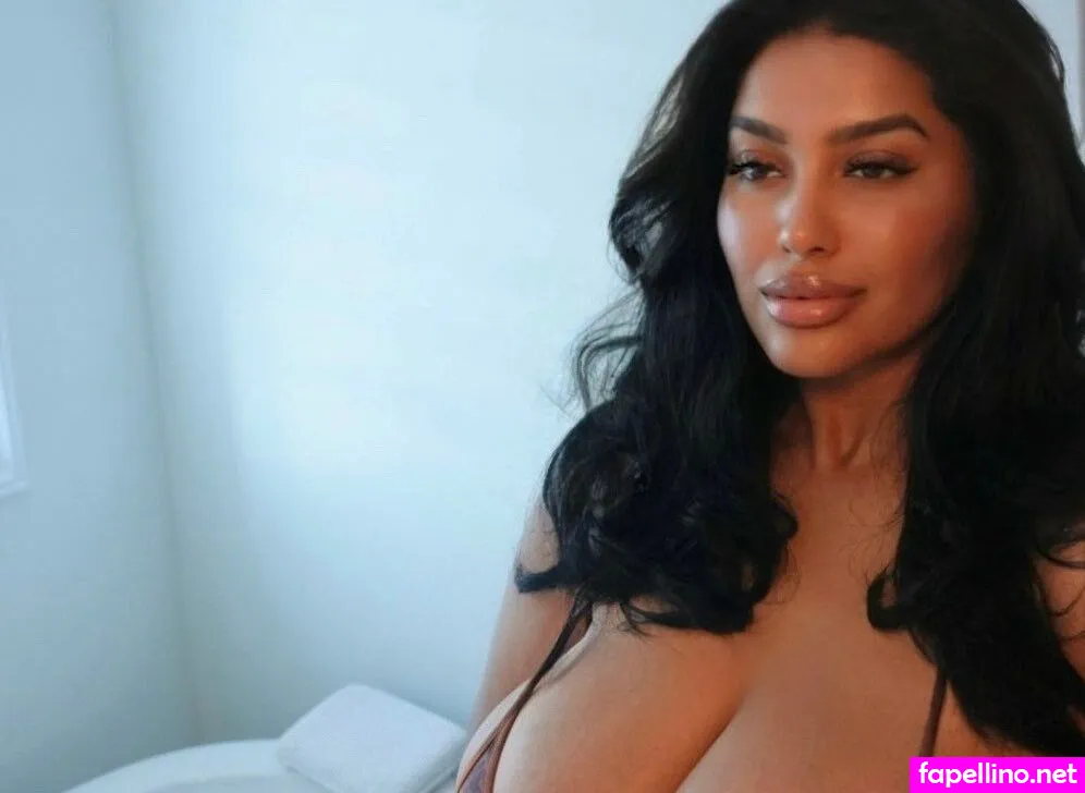 unicornfluffy, unicornwif3y Nude Leaked OnlyFans Photo #DltuAeOjaA