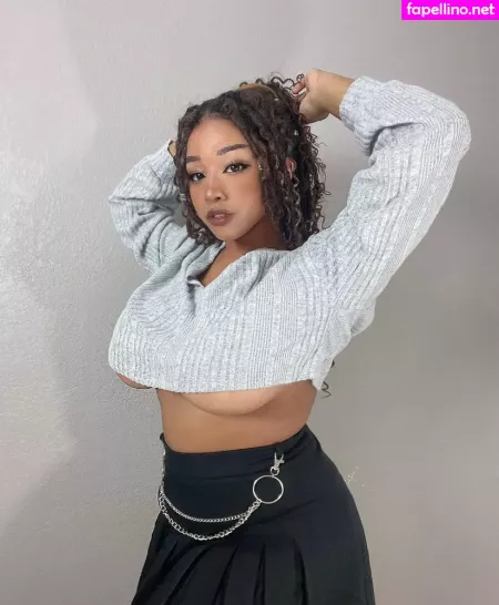 Uniquesora OnlyFans Thumbnail #NN97B2xv2K