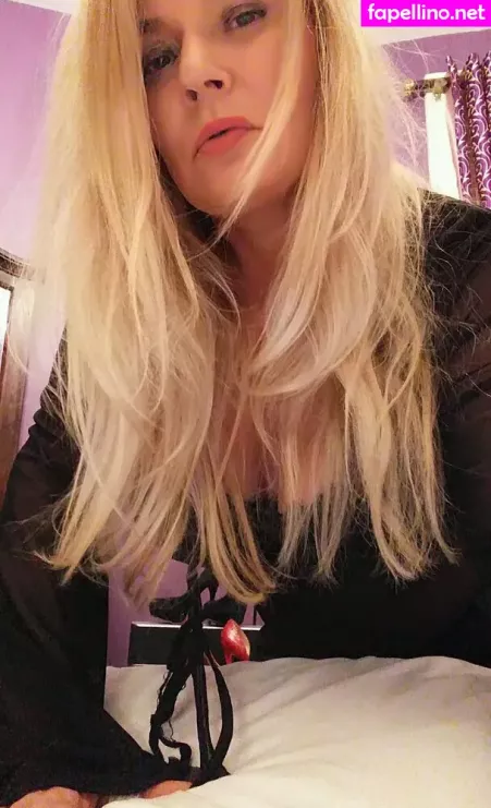 Uniquilyyours OnlyFans Thumbnail #I3yG4iblgO