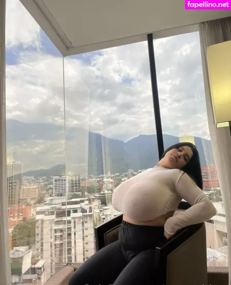 Unoresident OnlyFans Thumbnail #FkqT0WgQv9