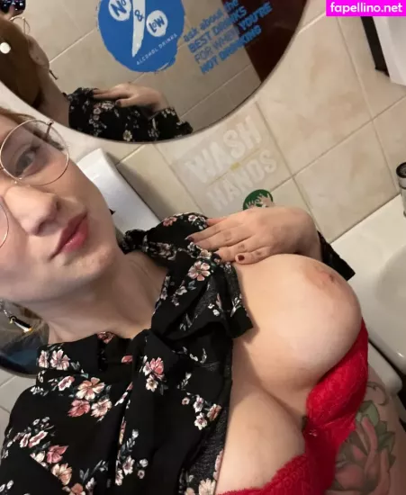 Unseen Greene OnlyFans Thumbnail #93b2L9UwN9