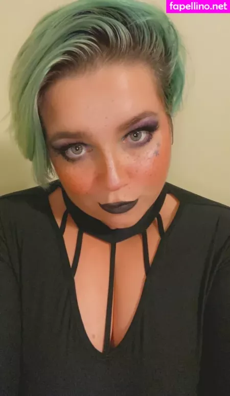 Unsupervised Housewife OnlyFans Thumbnail #3HySx69JRH