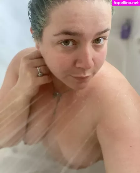 Unsupervised Housewife OnlyFans Thumbnail #pE0aOpCkIu