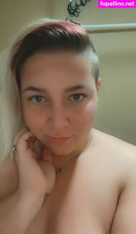 Unsupervised Housewife OnlyFans Thumbnail #x4DDXEx8I8