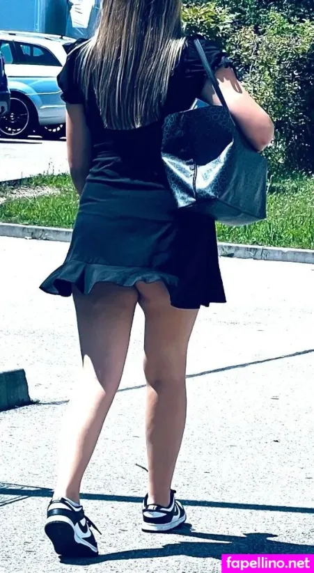 Upskirt Candids OnlyFans Thumbnail #2nJVgt3rCE