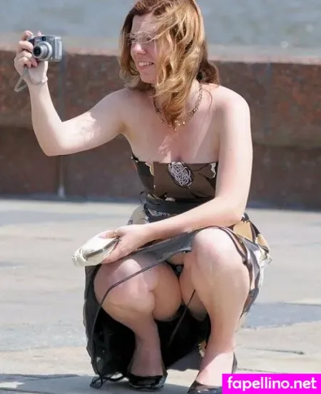Upskirt Candids OnlyFans Thumbnail #MAD5rcdLl0