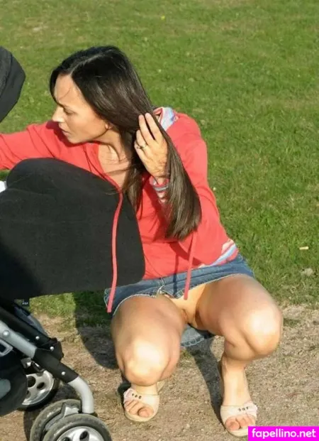 Upskirt Candies OnlyFans Thumbnail #mHecHe0pqA
