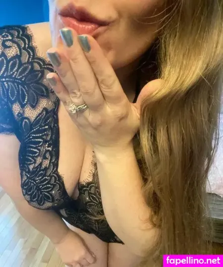 Ur Mommy Nextdoor OnlyFans Thumbnail #18HYBp6xjL