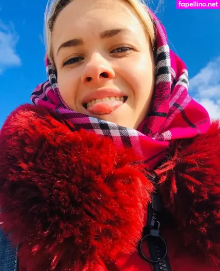 Ur Moon666 OnlyFans Thumbnail #0UB3MaOHuK