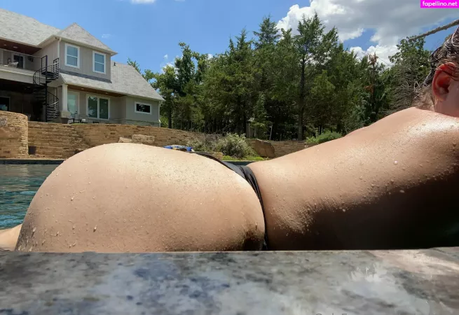 Urbabelily OnlyFans Thumbnail #28tDcTfV2q