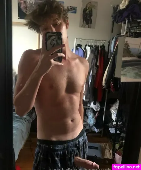Urboyboots OnlyFans Thumbnail #EddLqsFJQk