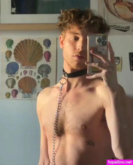 Urboyboots OnlyFans Thumbnail #inyAz0GqIt