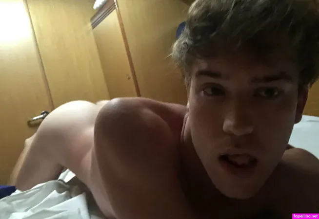 Urboyboots OnlyFans Thumbnail #zNOSbPrt59