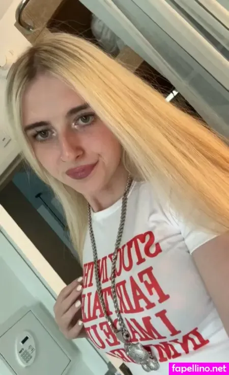 Urdressupdoll OnlyFans Thumbnail #4TrvEfh9u5