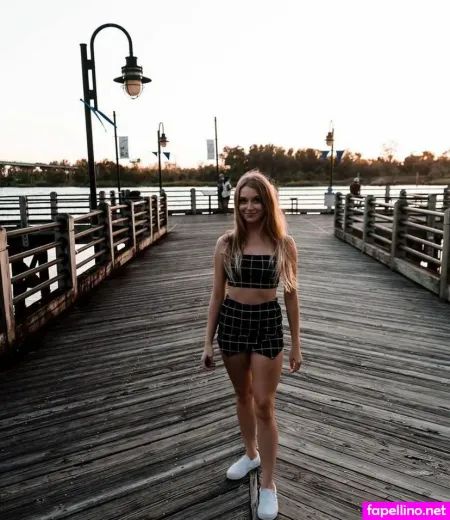 Urebabe OnlyFans Thumbnail #19Gt7iYqto