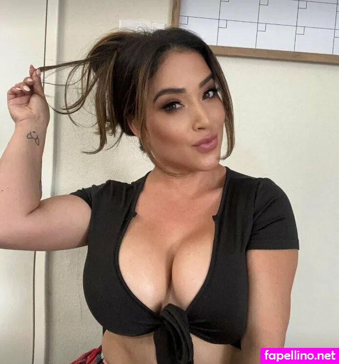 karina_envie, urenviekarina Nude Leaked OnlyFans Photo #5597SvsLLZ