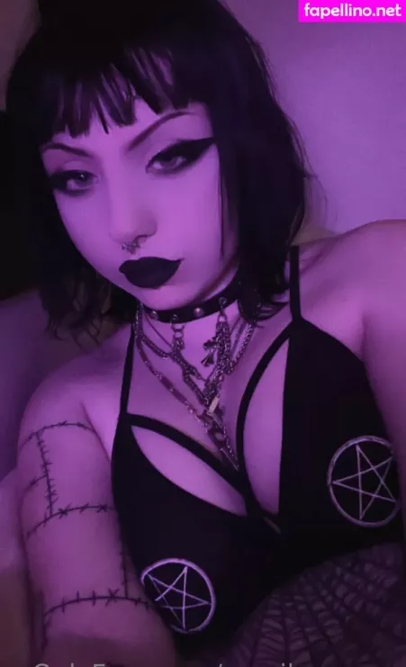 Urevilmommy OnlyFans Thumbnail #F8oYvZwbfp