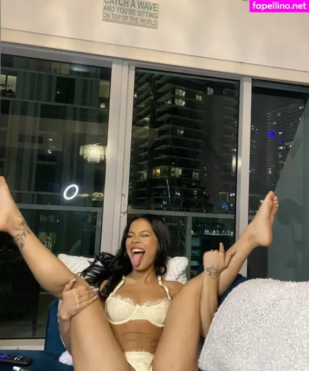 Urfavangell OnlyFans Thumbnail #444IyFYldP