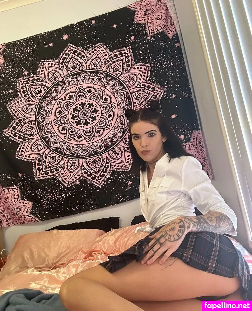 urfavbea, urfavbea.schlegel Nude Leaked OnlyFans Photo #3ibO1wK11l