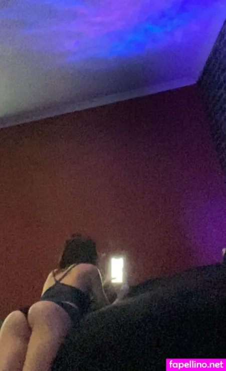 Urfavbea OnlyFans Thumbnail #R3HLIPtJGE