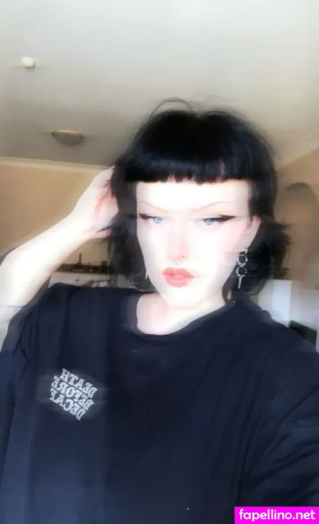 Urfavegothh OnlyFans Thumbnail #83Jxl45f5c