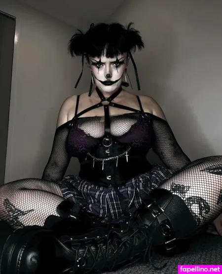 Urfavegothh OnlyFans Thumbnail #PRrJB1OcL9