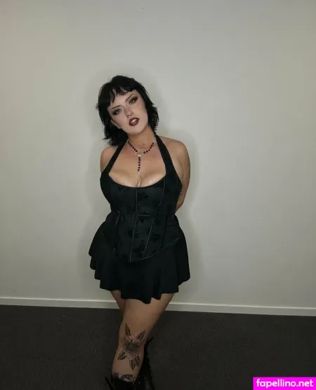 Urfavegothh OnlyFans Thumbnail #PvquN0e1BX